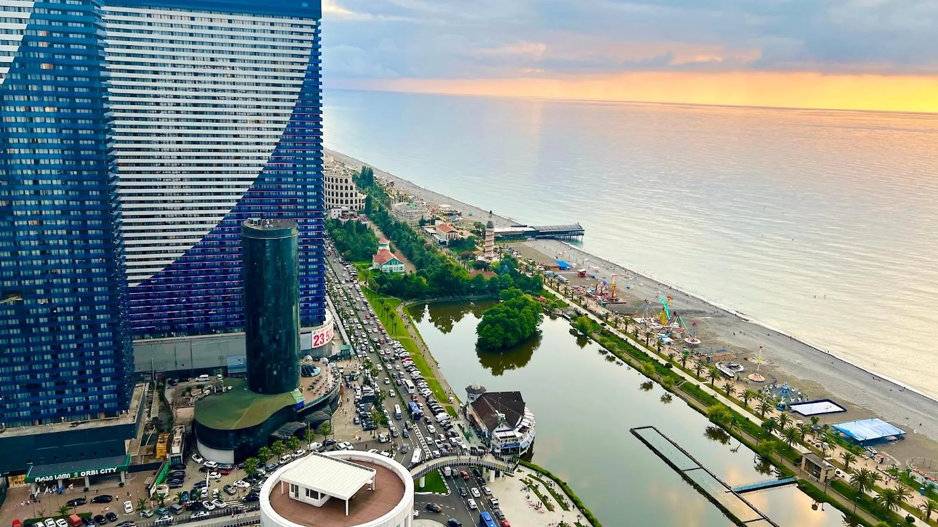 Apartment In Alliance Palace On The Justice Side Batumi 0*,  Georgia